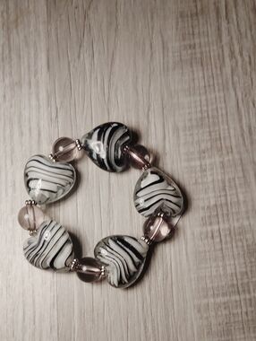 Black & White Zebra Heart Bead Stretch Bracelet with Pink Accents
